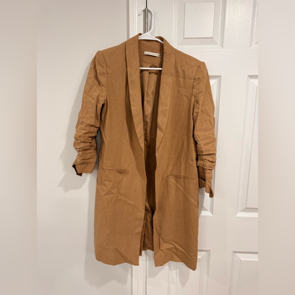 Alice + Olivia Camel Longline Blazer - Picture 2 of 4